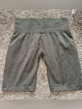 Women’s NVGTN Seamless Contour High-Waisted Biker shorts